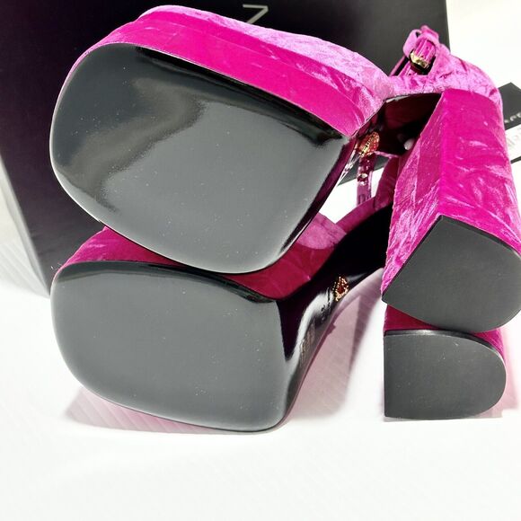 Versace Aevitas 38/ 8 Platform Pink Velvet Shoe Pump Crystal Medusa NWB $1,575 - Picture 13 of 16